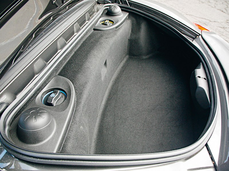 Porsche Boxster S 2012 багажное отделение