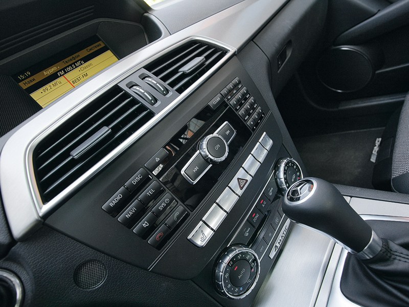 Mercedes-Benz C-Klasse 2012 консоль управления