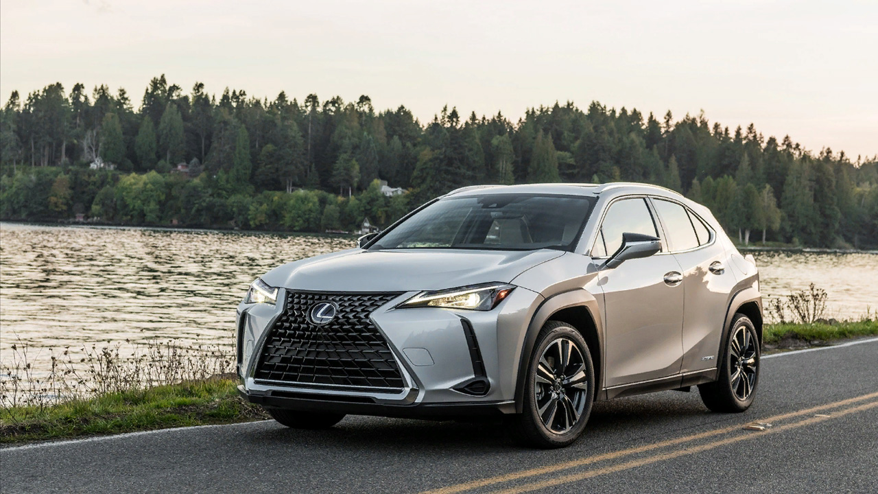 Подкаст Компактный и премиальный? Lexus UX и конкуренты