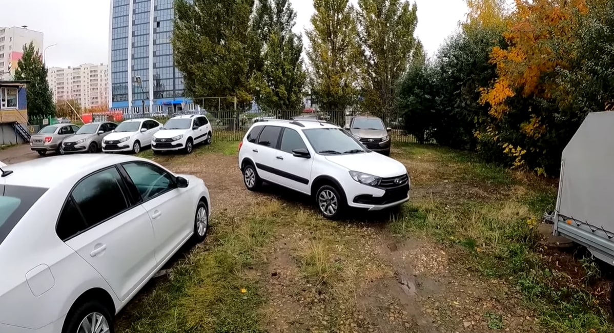 Анонс видео-теста Новая 2022 Lada Granta Cross. просторный и проходимый универсал.