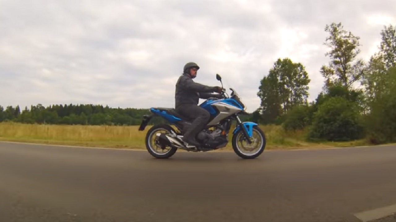 Анонс видео-теста Кроссовер с автоматом. Honda NC750X #МОТОЗОНА №32