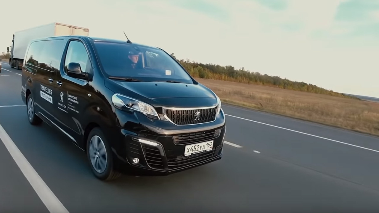 Peugeot traveller интерьер