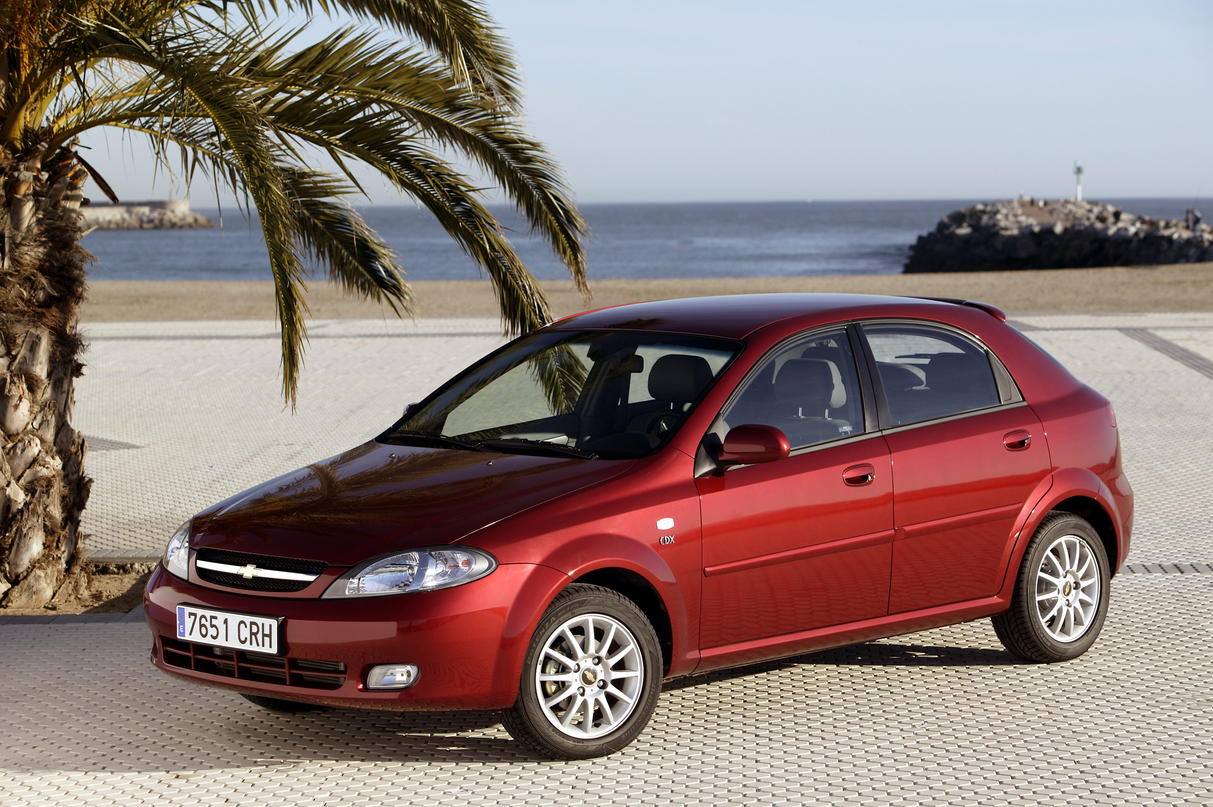 Лачетти седан фото. Chevrolet Lacetti 1. Chevrolet Lacetti Hatchback. Шевроле Lacetti хэтчбек. Chevrolet Lacetti хэтчбек 1.6.