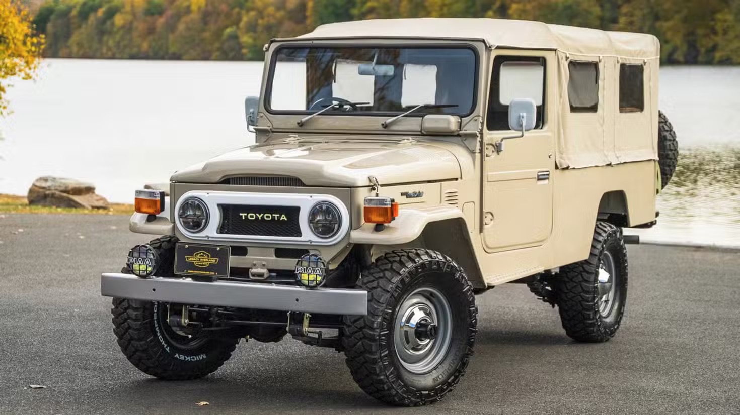 Анонс тест-драйва Toyota Land Cruiser 1970-х годов получил вторую жизнь 