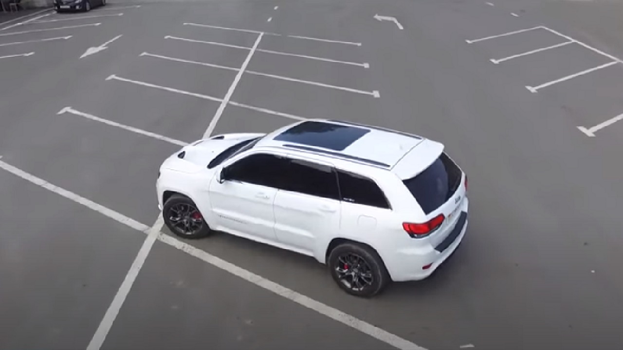 Анонс видео-теста Jeep Grand Cherokee SRT8 WK2 2015. Комфортный нагибатор.