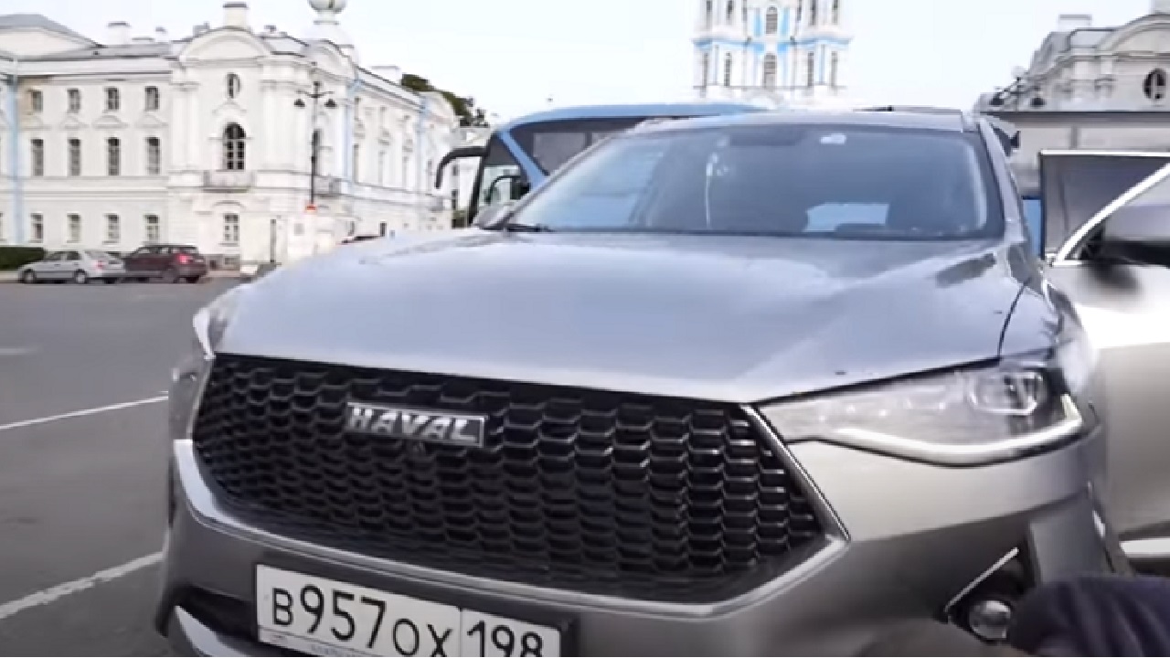 Анонс видео-теста Haval F7 Диодные Фары ночью, Подробный замер салона, Подсветка (Хавейл Ф7 2.0 турбо)