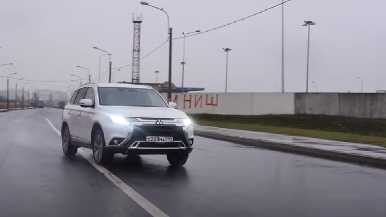 Анонс видео-теста Mitsubishi Outlander GT V6 ( Аутлендер V6) Спокойный среди бурь