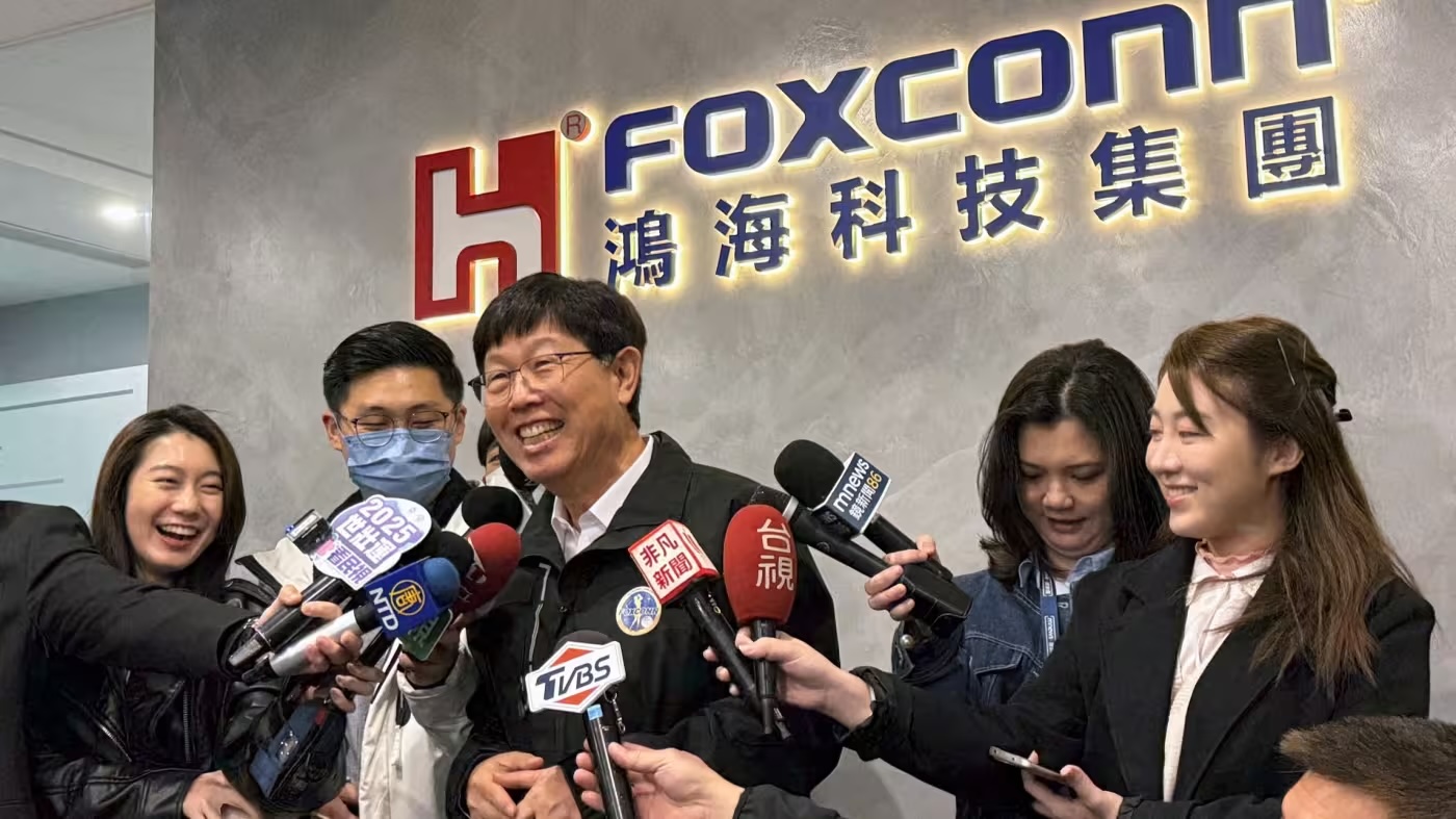 Анонс тест-драйва Foxconn рассматривает сотрудничество с Nissan, но не планирует покупку компании