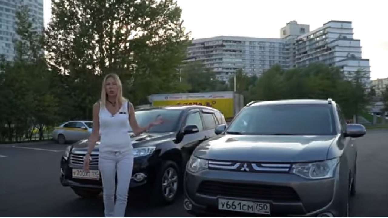 Анонс видео-теста Лучшие б/у кроссоверы до 800 тыс рублей. Toyota RAV4 vs Mitsubishi Outlander. Лиса рулит