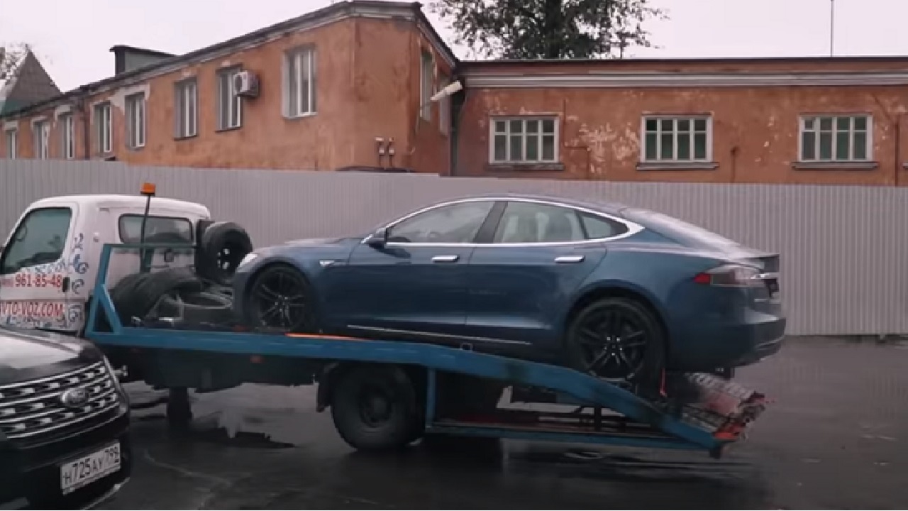 Анонс видео-теста Моя Тесла. Видео аварии. Что с ПТС? Tesla Model S. Лиса рулит. Елена Лисовская