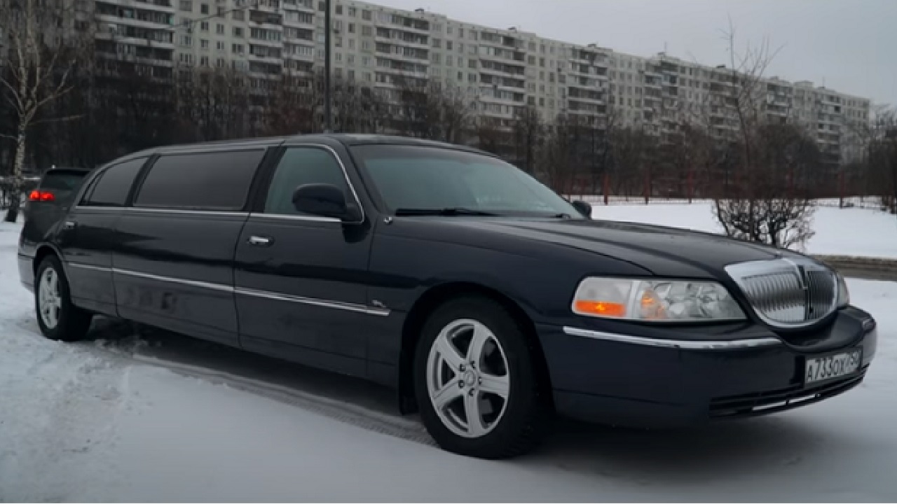 Анонс видео-теста Лимузин за 400 т.р. Lincoln Town Car. Метры удовольствия