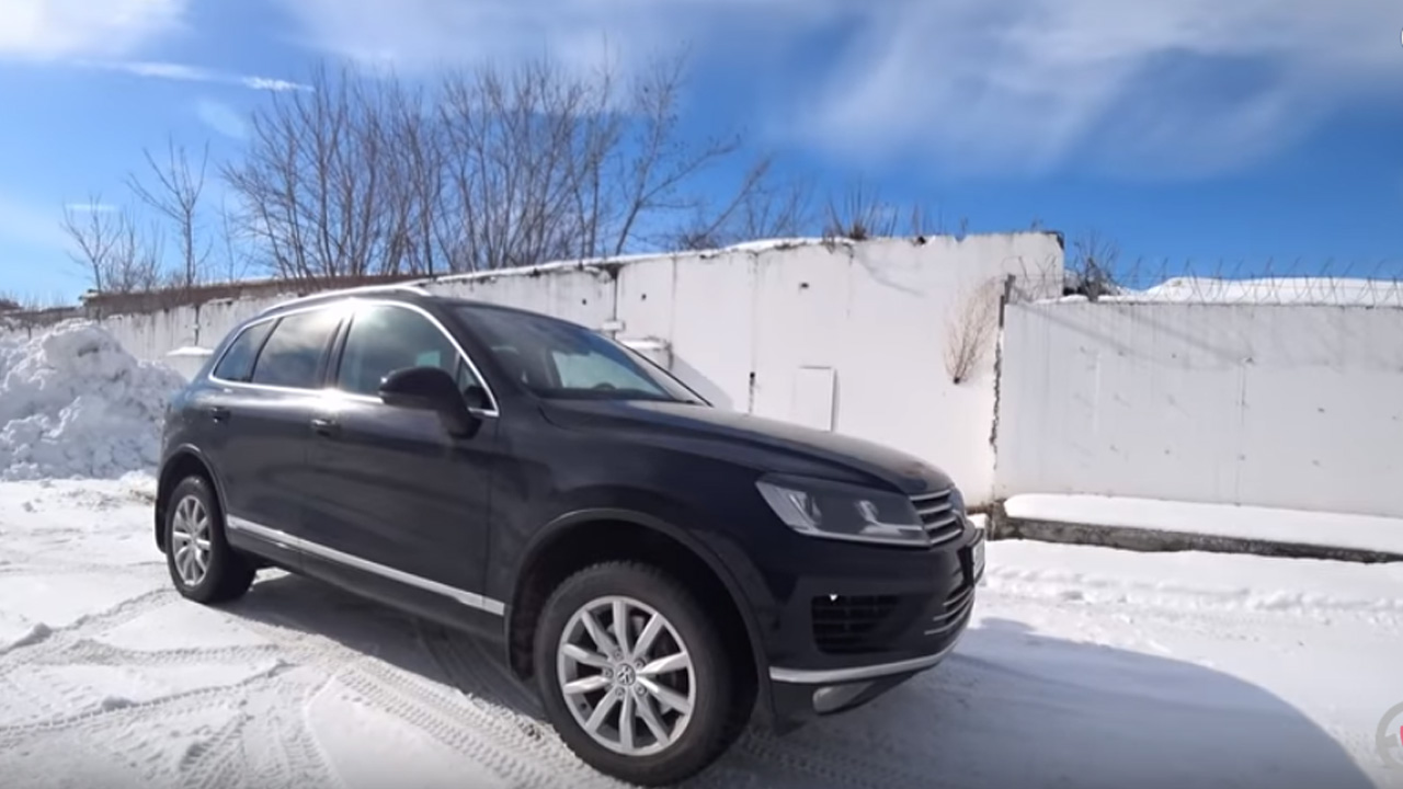 Анонс видео-теста Выбор внедорожника с пробегом до 2 млн ₽ - победил Volkswagen Touareg - обзор Александра Михельсона