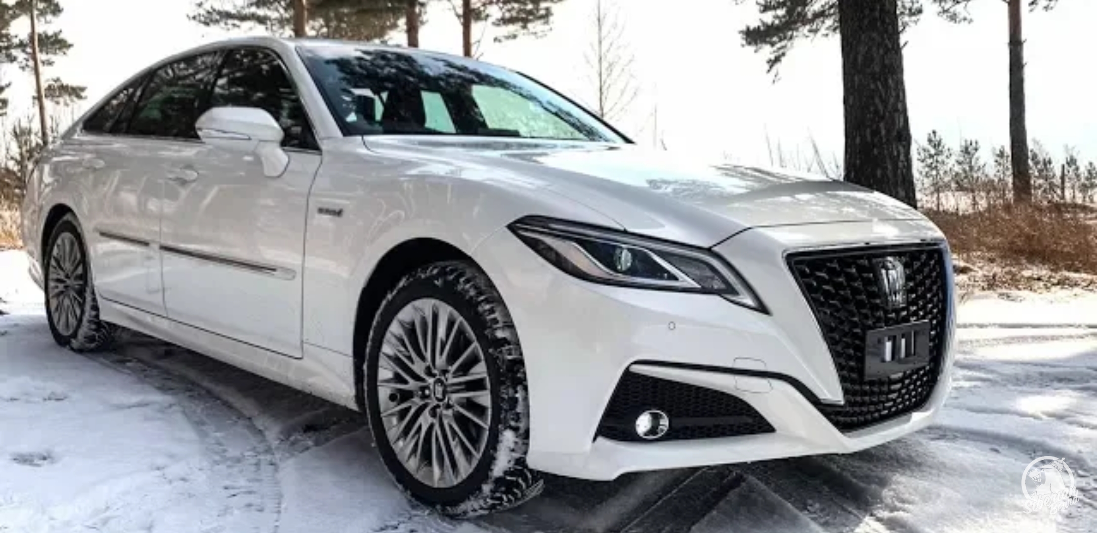 Crown testing. Toyota Crown 220. Toyota Crown 2018 (s220). Тойота Краун 2020. Тойота Кроун гибрид 2018.