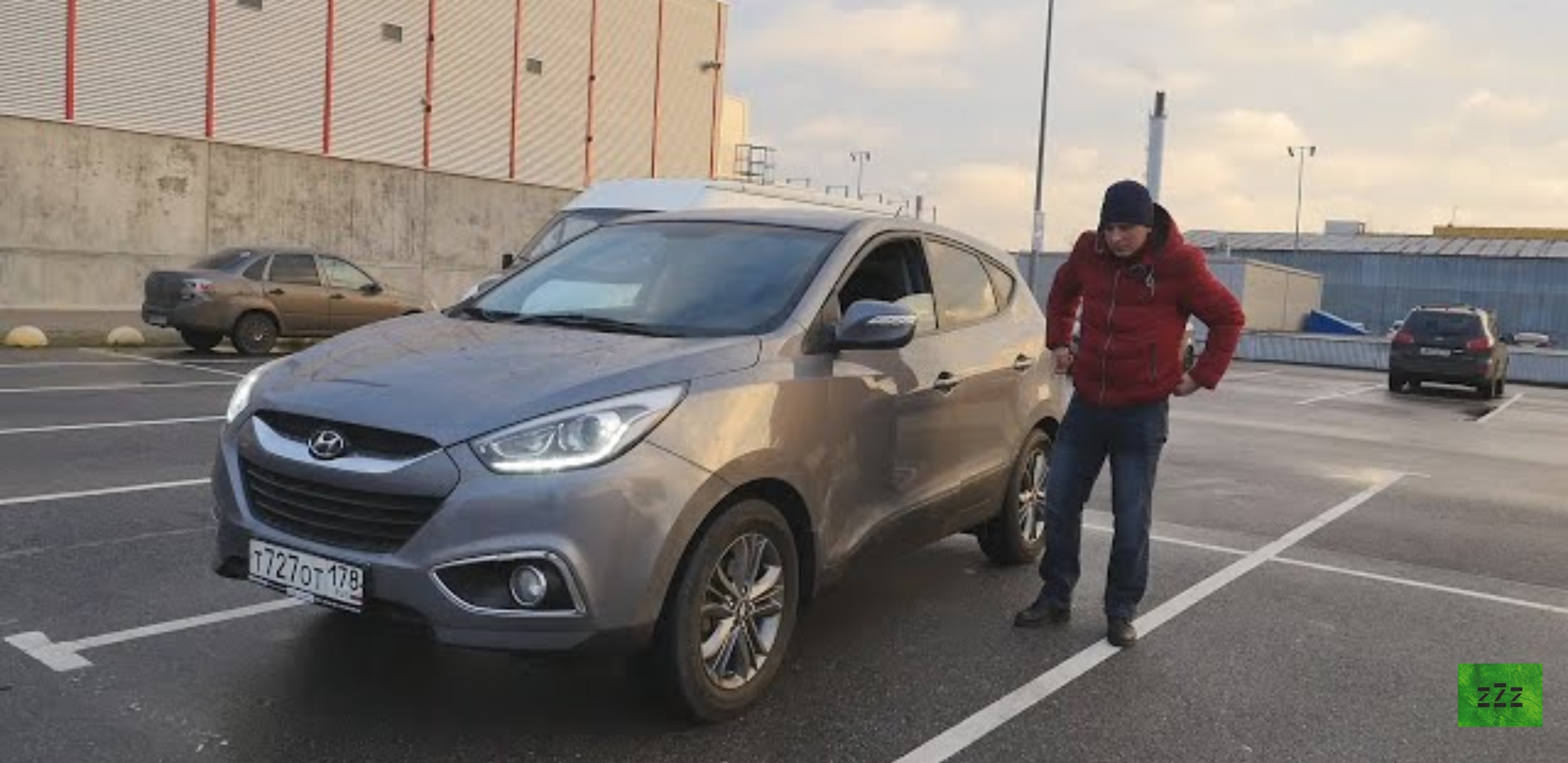 Анонс видео-теста Hyundai IX35 Внешне машина, внутри телега