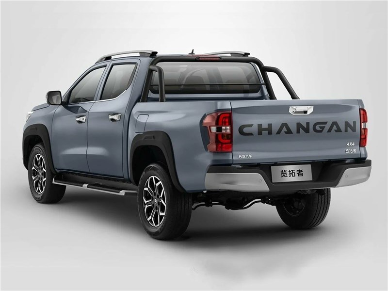 Changan Hunter Plus (2023) вид сзади